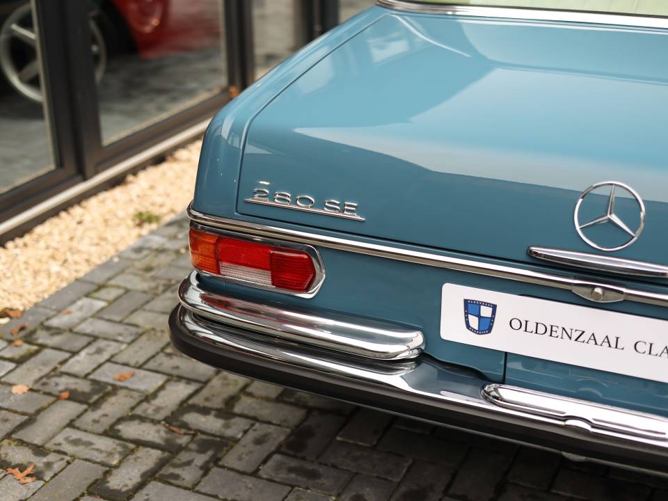 Afbeelding 22/76 van Mercedes-Benz 280 SE (1968)