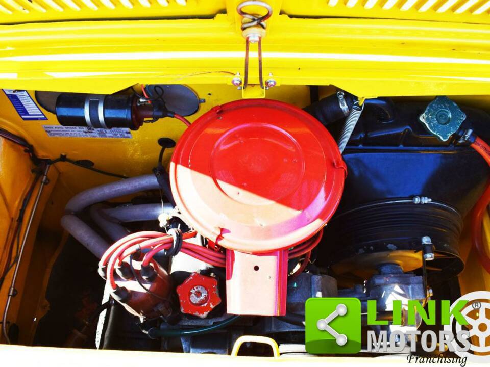 Image 7/10 of FIAT 850 Spider (1967)