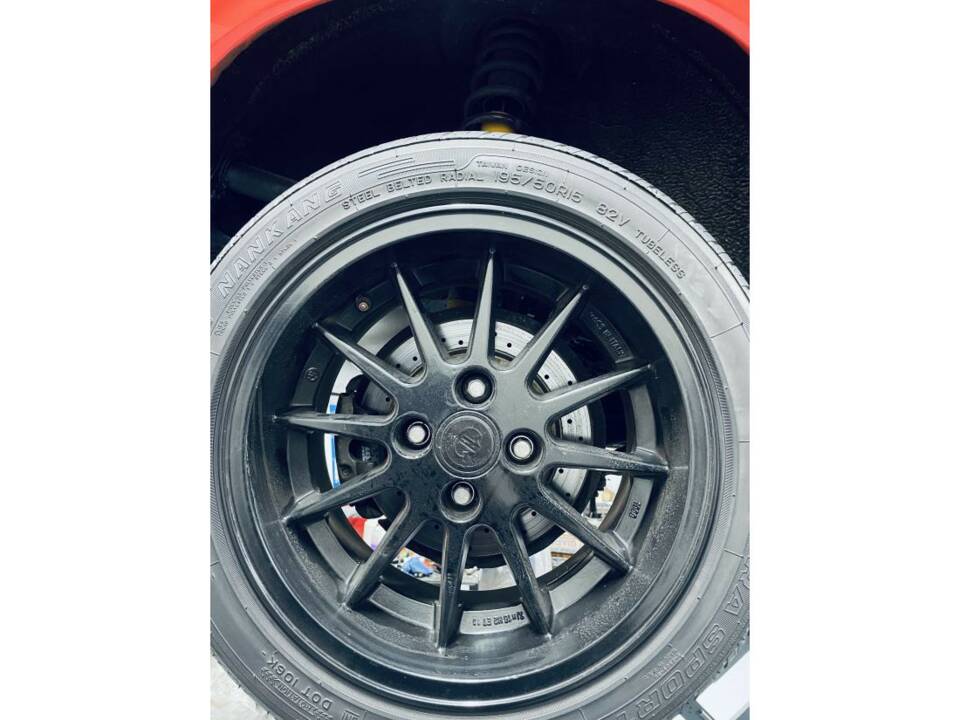 Image 12/13 of BMW 320/6 (1977)