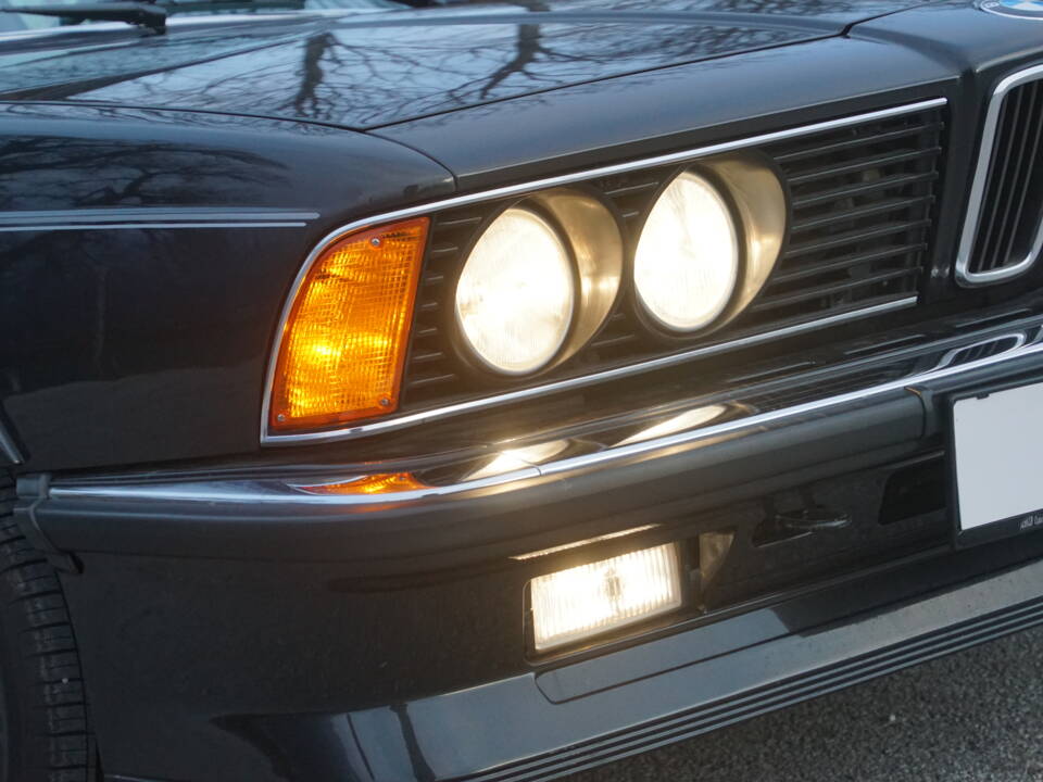 Image 9/20 of BMW M 635 CSi (1986)