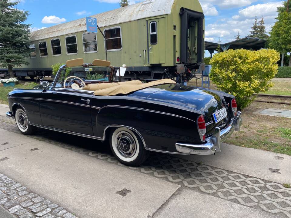 Bild 3/19 von Mercedes-Benz 220 SE Cabriolet (1960)