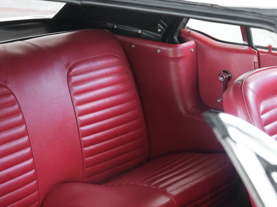 Image 32/50 of Ford Mustang 289 (1964)