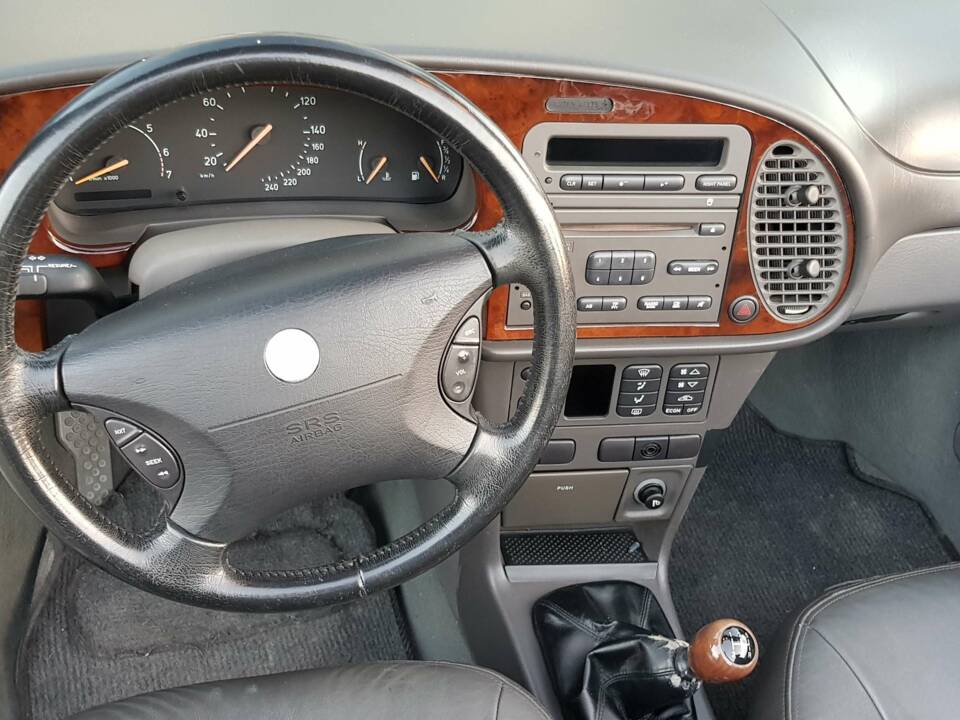 Immagine 15/50 di Saab 9-3 2.0 Turbo (2001)