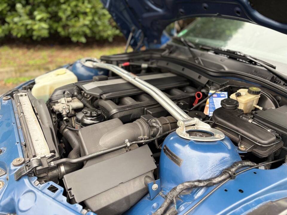 Bild 11/26 von BMW Z3 2.8i (2000)