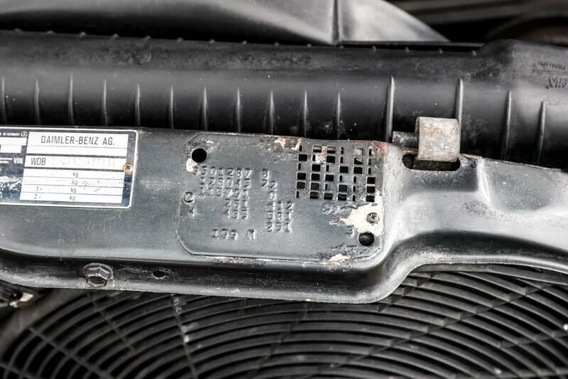 Image 41/50 of Mercedes-Benz 560 SEC 6.0 AMG (1989)