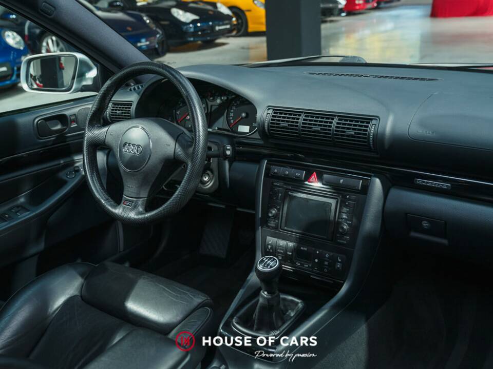 Bild 17/24 von Audi RS4 Avant (2001)