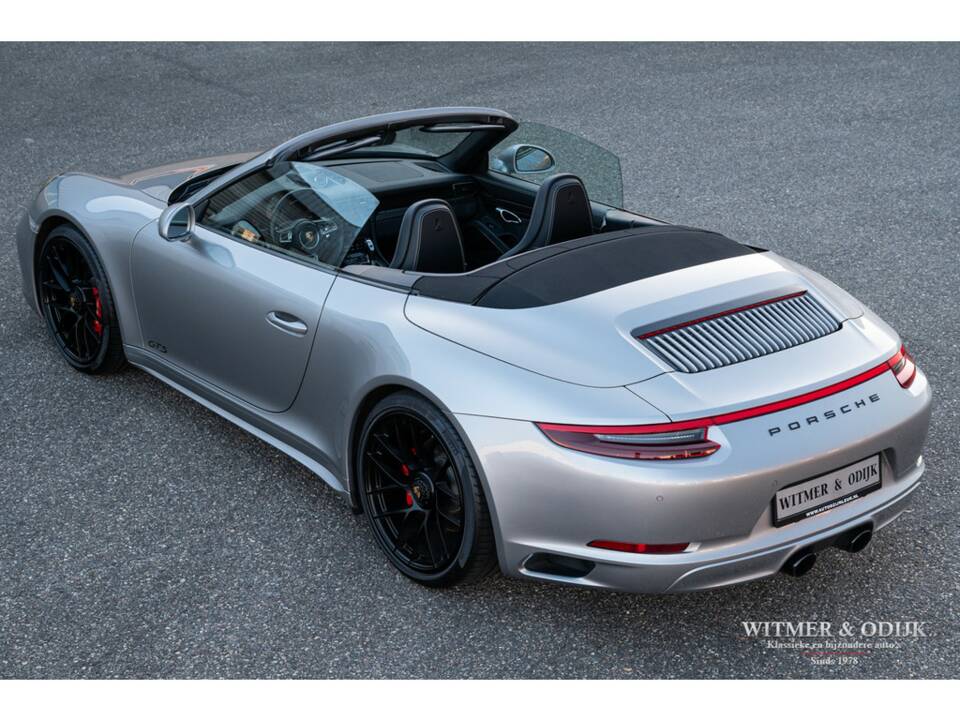 Image 7/38 of Porsche 911 Carrera GTS (2017)