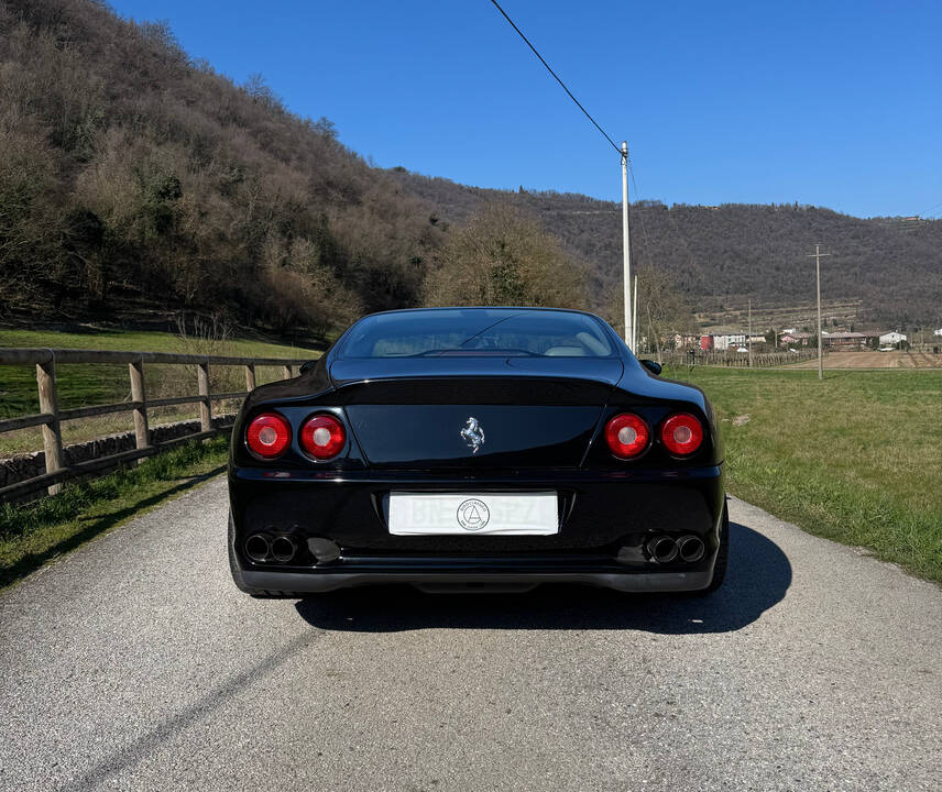 Immagine 9/31 di Ferrari 550 Maranello (1998)