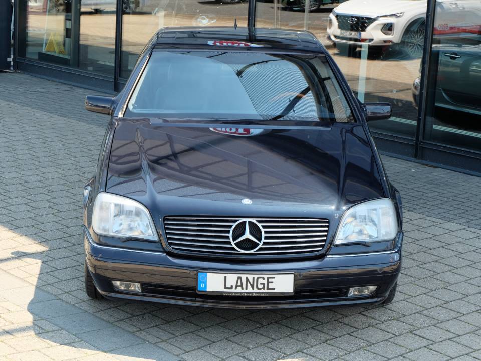 Image 12/54 of Mercedes-Benz CL 500 (1997)