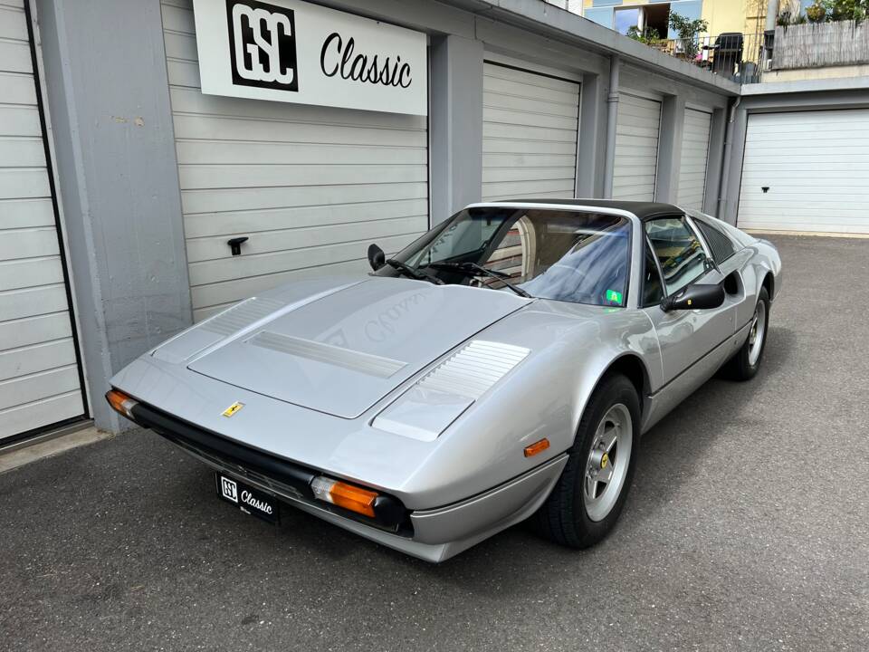 Bild 3/12 von Ferrari 308 GTSi Quattrovalvole (1984)