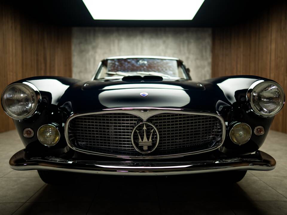 Image 3/92 of Maserati 3500 GT Touring (1957)