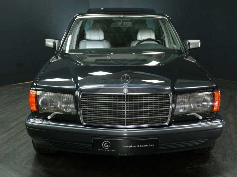 Image 9/30 of Mercedes-Benz 560 SEL (1989)
