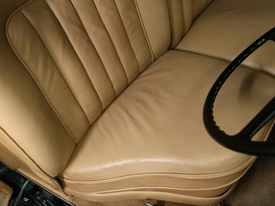 Image 11/30 of Rolls-Royce Phantom III (1938)