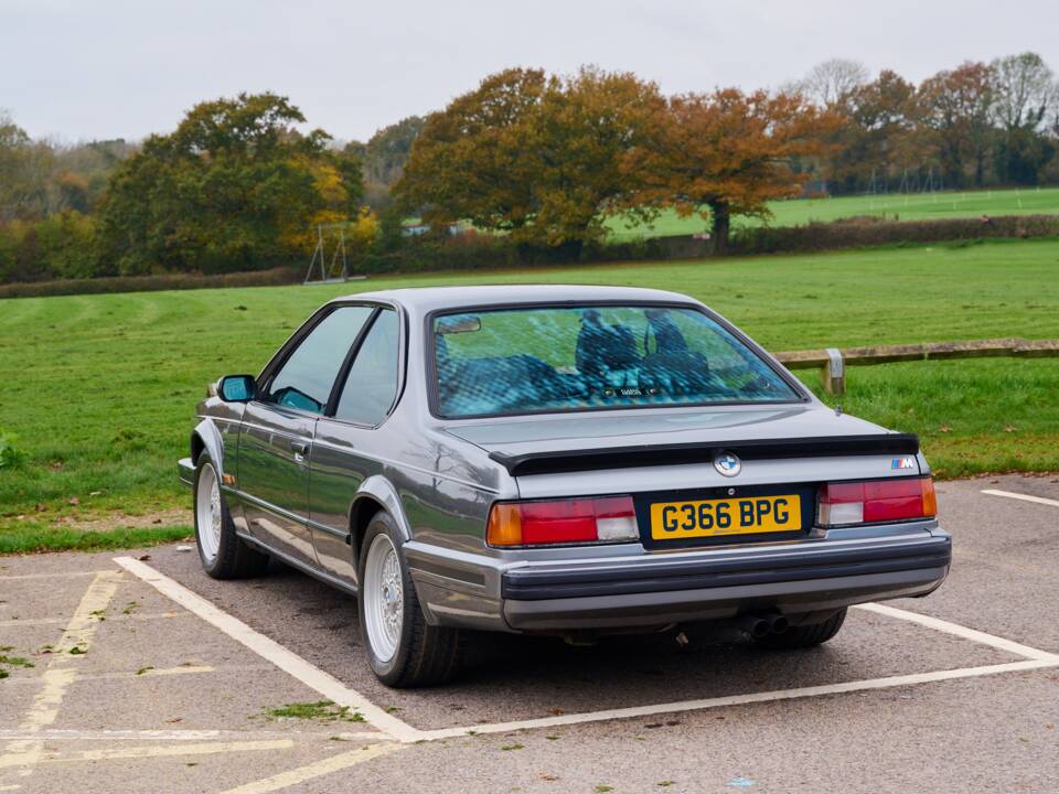 Image 13/50 of BMW M 635 CSi (1989)