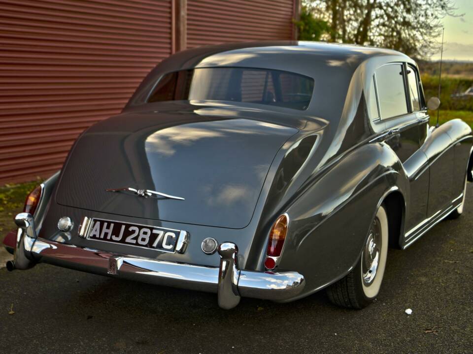 Image 12/50 of Rolls-Royce Silver Cloud III (1965)