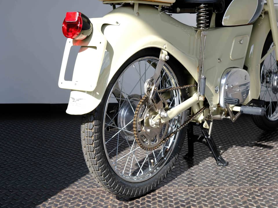 Bild 56/61 von Moto Guzzi Zigolo Turismo (1954)