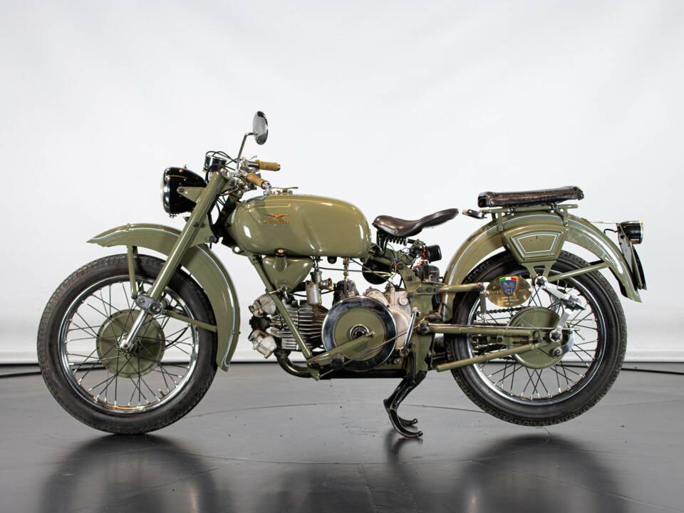 Image 1/50 of Moto Guzzi DUMMY (1963)
