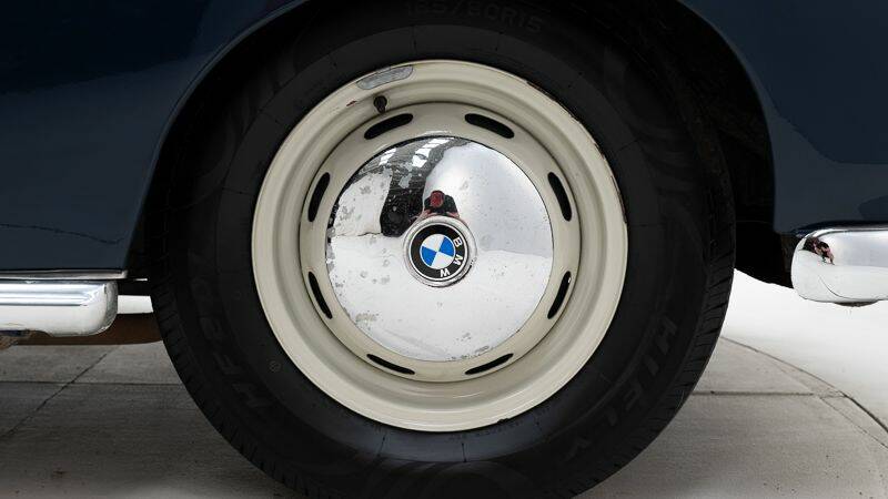 Image 11/15 de BMW 502 (1955)
