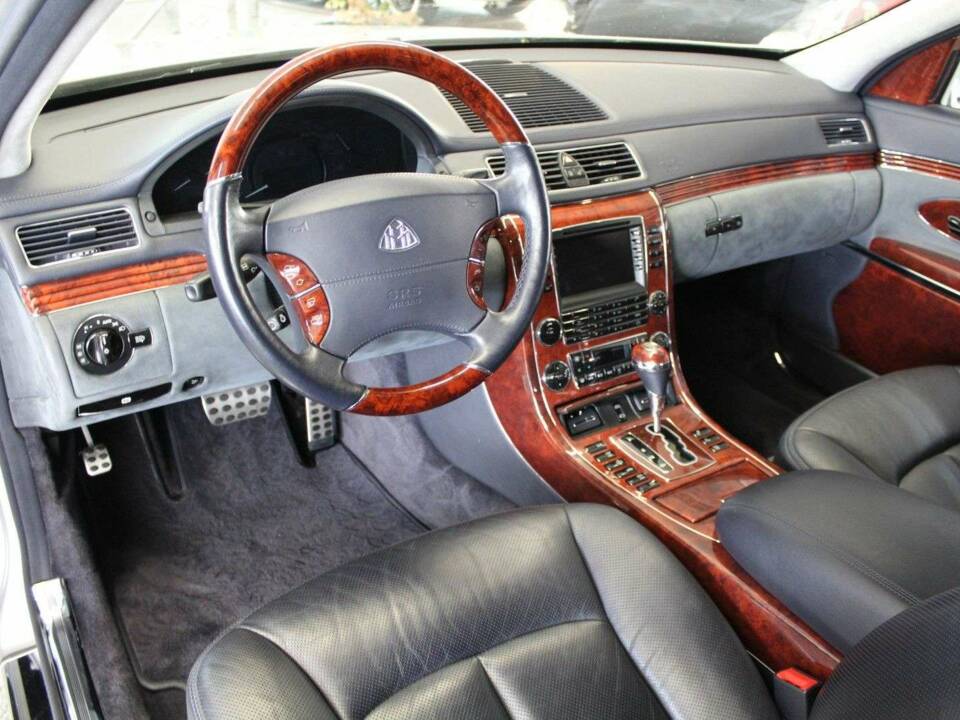Image 12/20 of Maybach 57 (2004)