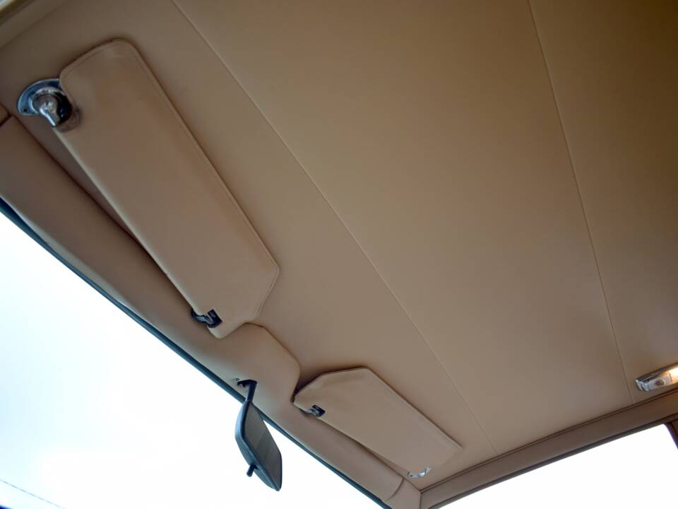 Image 39/50 of Rolls-Royce Silver Shadow II (1979)