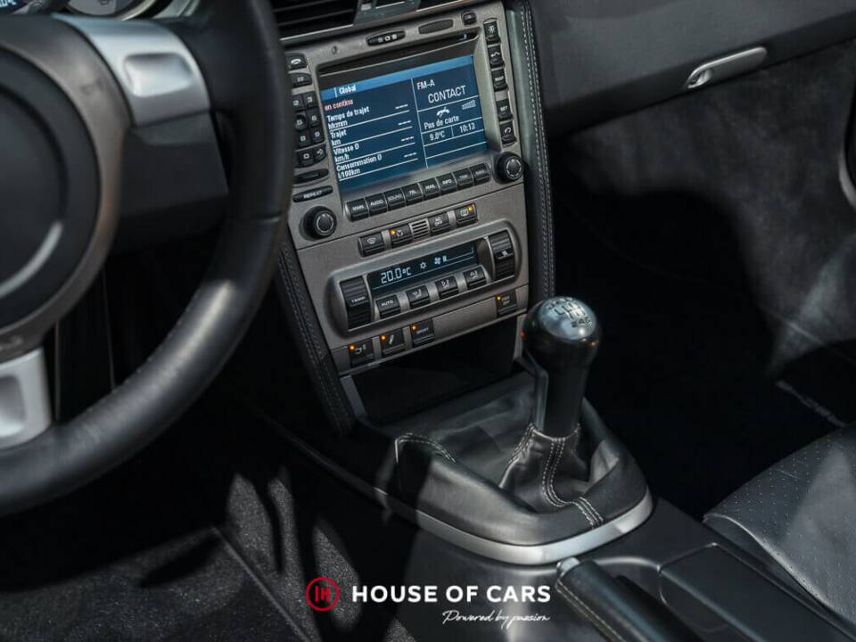 Image 21/25 de Porsche 911 Carrera 4S (2008)