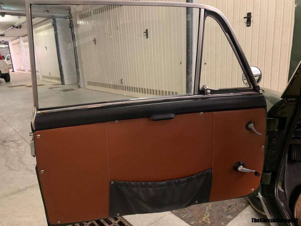 Image 49/67 of Autobianchi Bianchina Panoramica (1969)