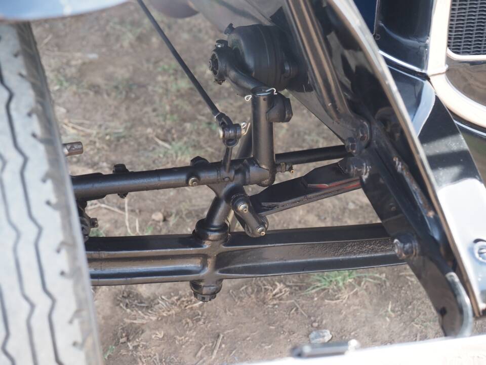 Image 33/60 of Ford Model A De Luxe (1931)