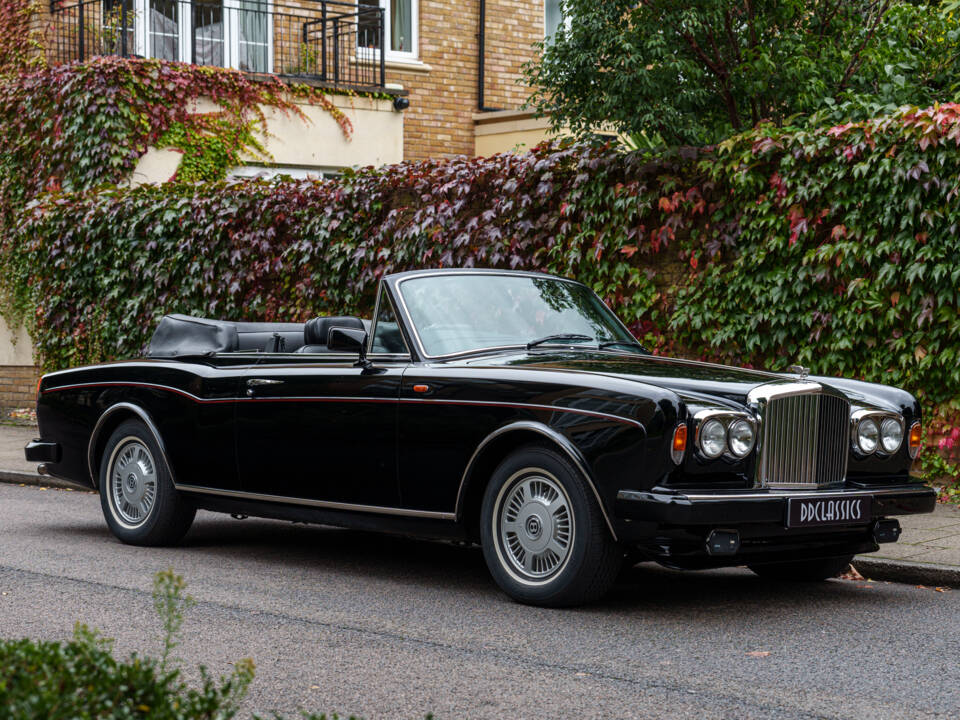 Image 2/27 de Bentley Continental (1988)