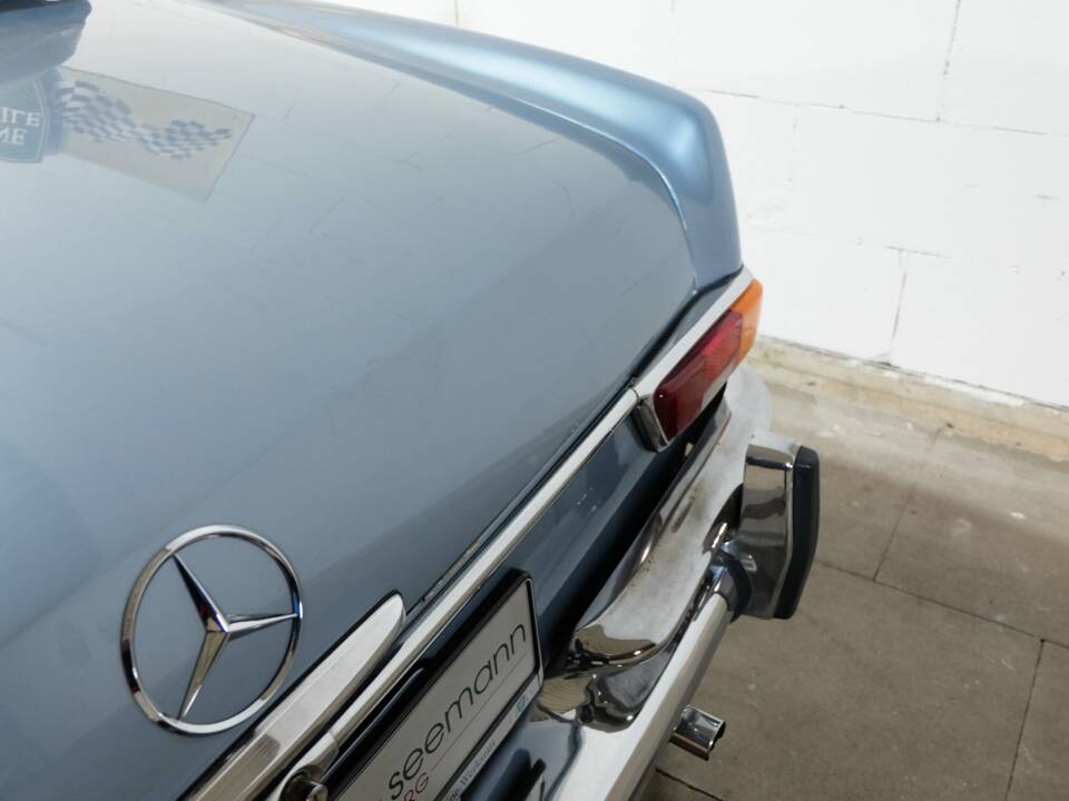 Bild 16/18 von Mercedes-Benz 220 SE b (1963)