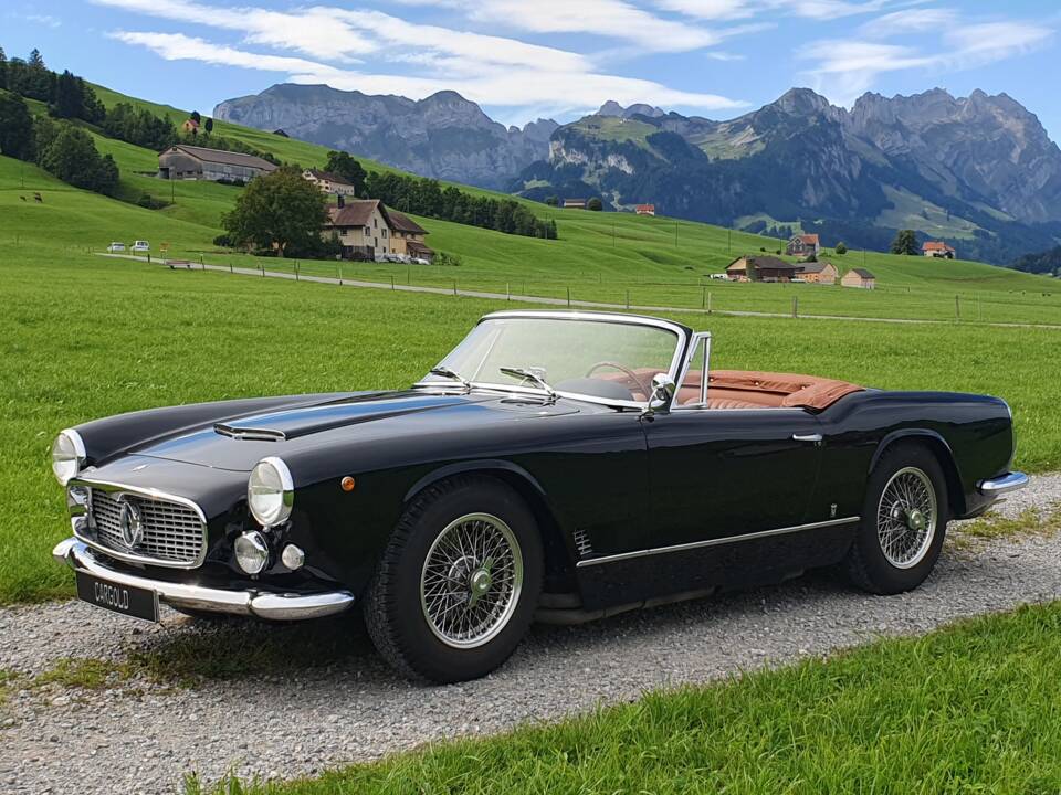 Bild 1/34 von Maserati 3500 GT Spyder Vignale (1961)