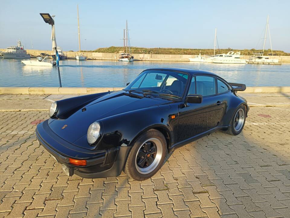 Image 1/49 of Porsche 911 Turbo 3.3 (1981)