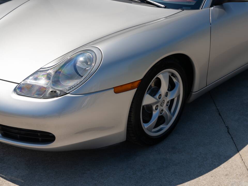 Image 18/73 of Porsche Boxster (2001)