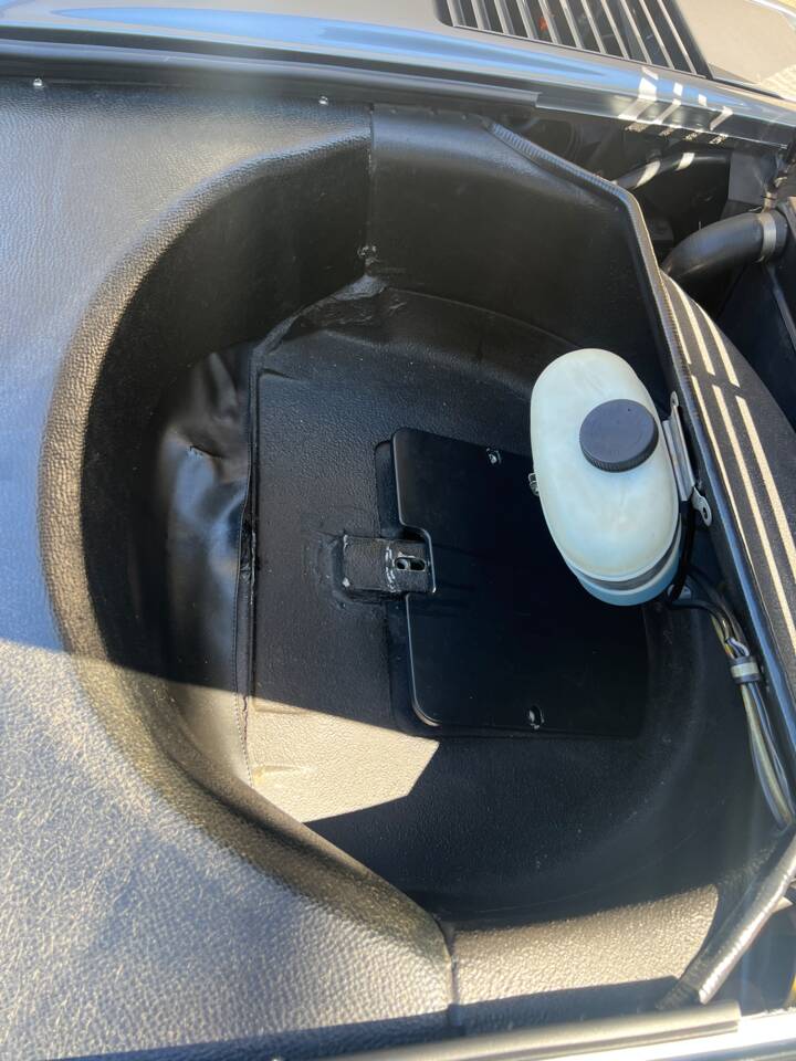 Image 42/114 de Ferrari 308 GTS Quattrovalvole (1985)