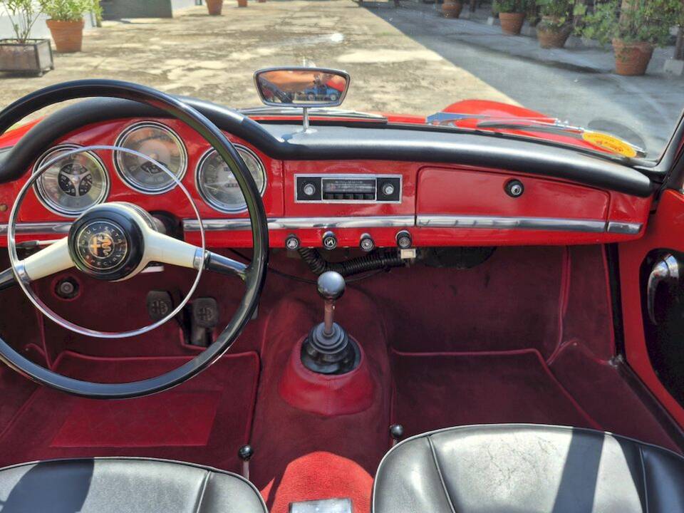 Image 28/71 of Alfa Romeo Giulietta Spider (1961)
