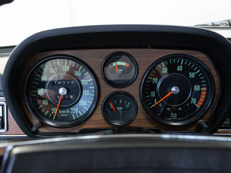 Image 9/26 of Audi 100 Coupe S (1973)