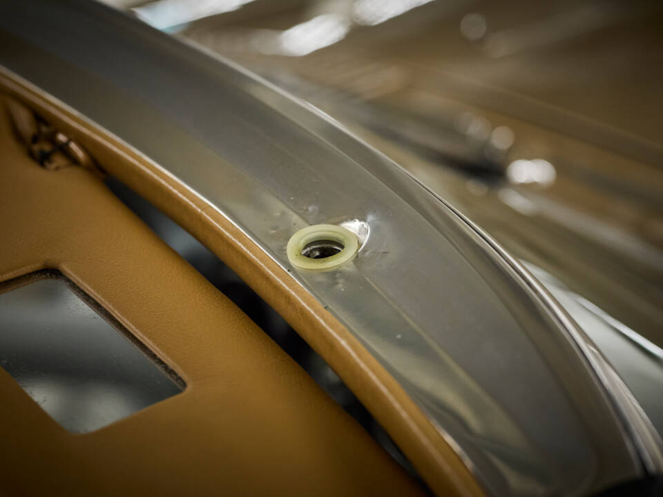Image 77/99 of Mercedes-Benz 300 SL (1987)