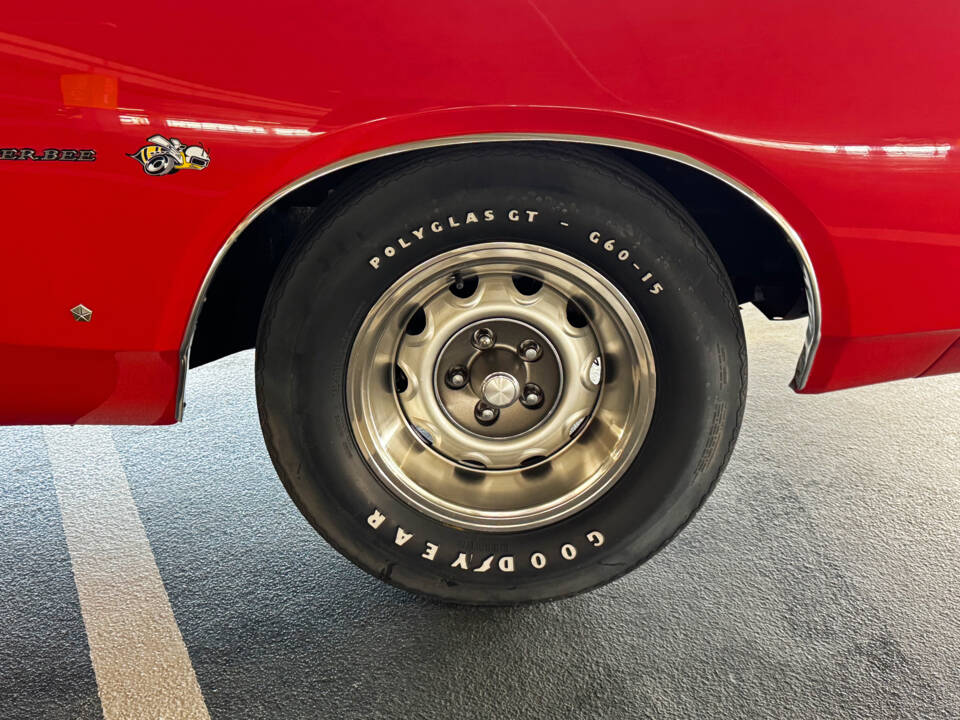 Image 39/81 of Dodge Charger Super Bee 440 (1971)