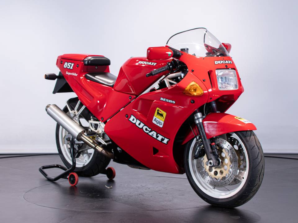 Immagine 2/49 di Ducati DUMMY (1990)