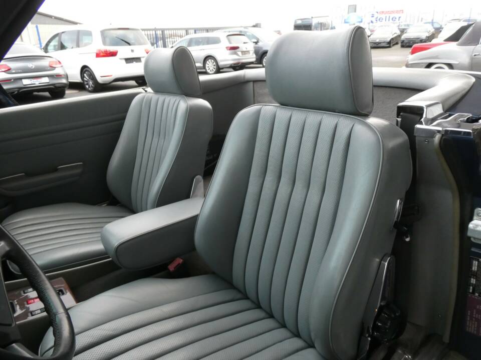 Bild 9/23 von Mercedes-Benz 560 SL (1989)