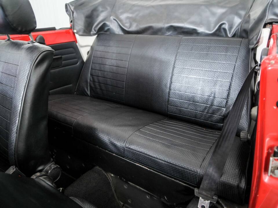 Bild 29/50 von Volkswagen Käfer 1303 LS (1974)