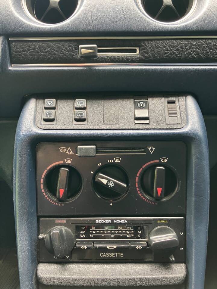 Image 19/23 of Mercedes-Benz 230 T (1980)