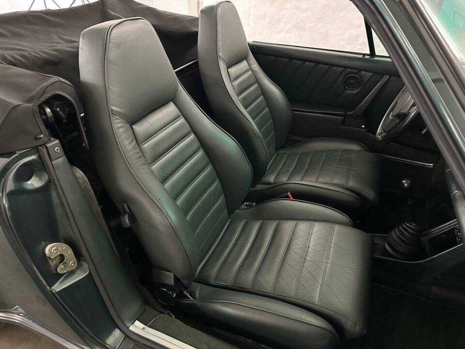 Image 11/20 de Porsche 911 SC 3.0 (1983)