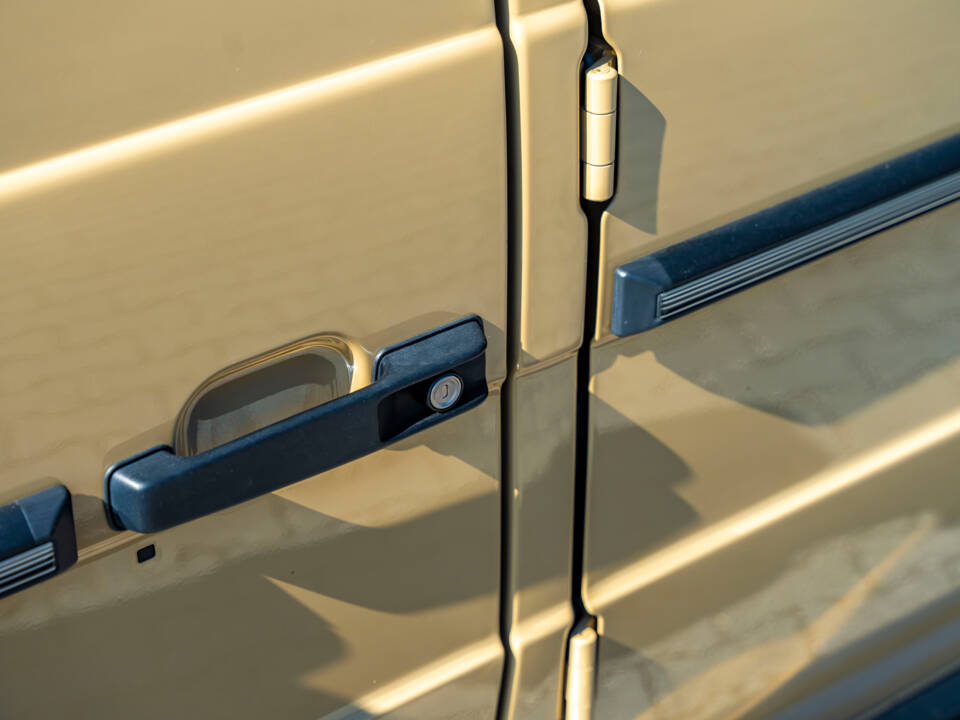Image 11/33 of Mercedes-Benz G 500 (LWB) (2017)