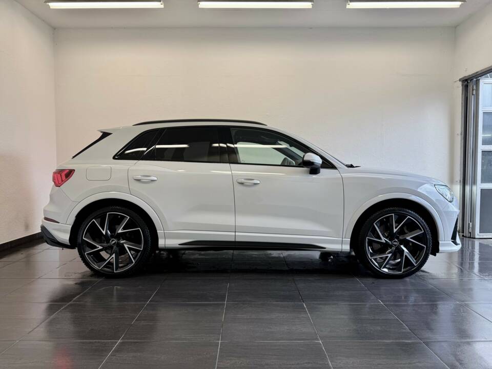 Image 5/28 of Audi RS Q3 (2019)