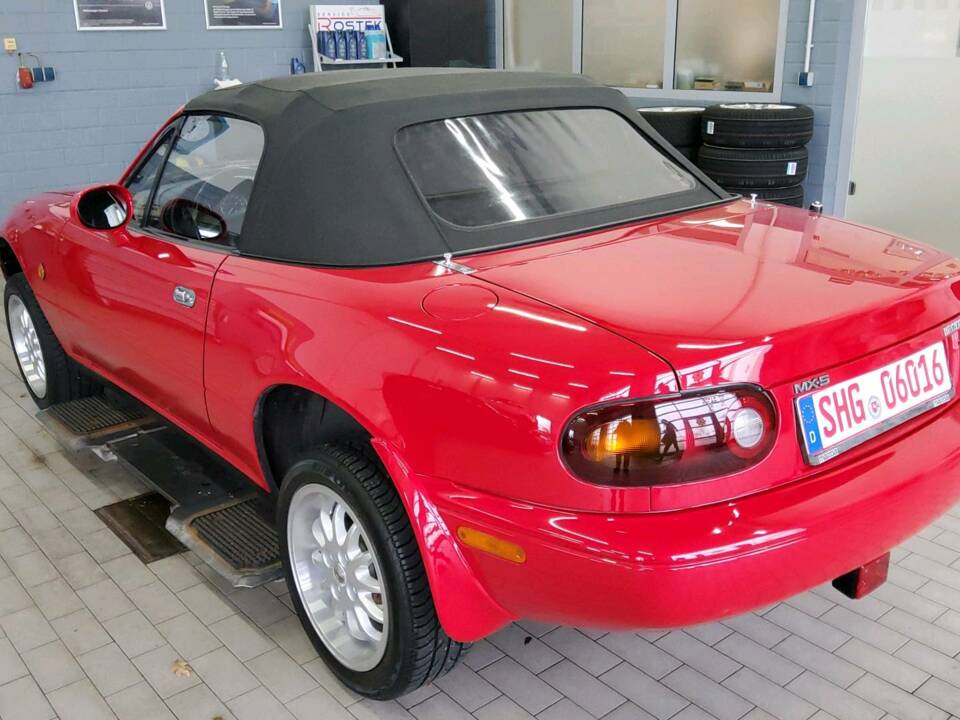 Image 34/56 de Mazda MX-5 1.8 (1995)