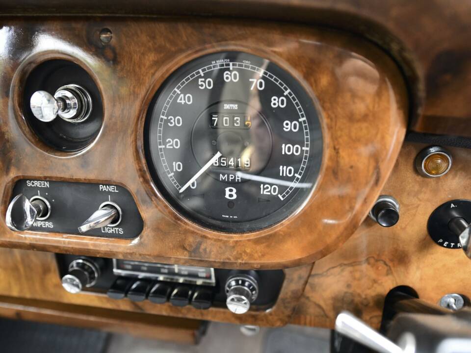 Image 32/50 of Bentley S 3 (1964)