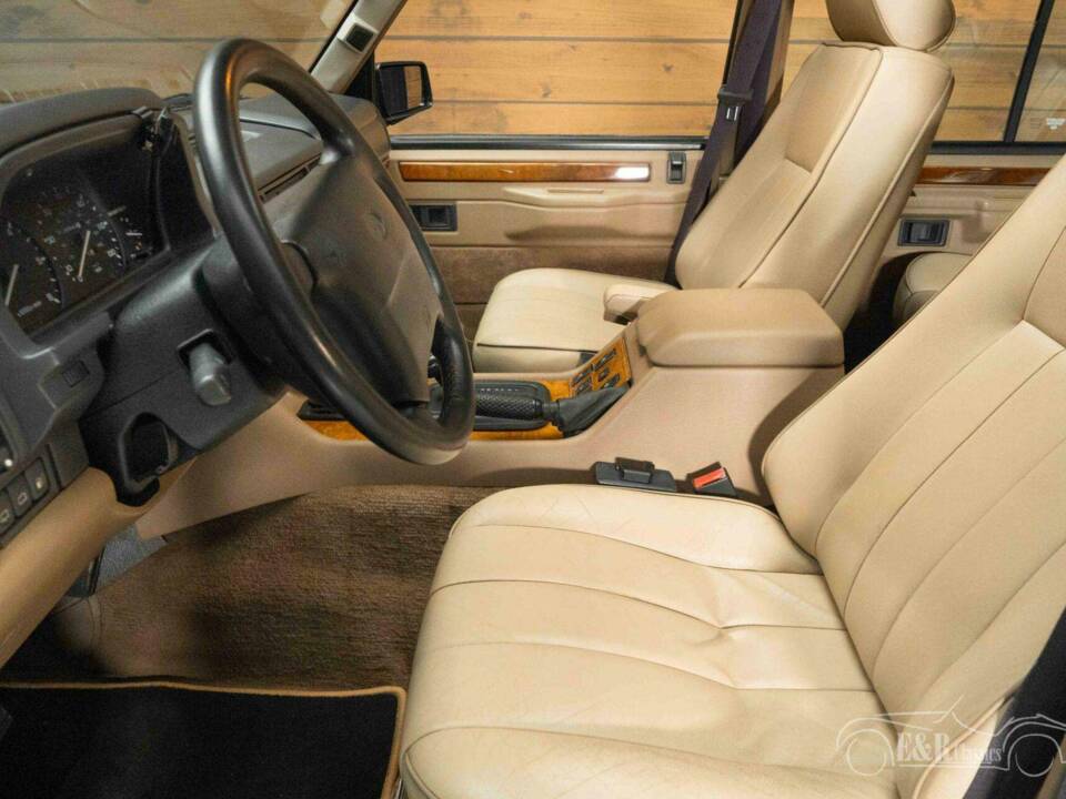 Image 12/19 of Land Rover Range Rover Classic 3.9 (1995)