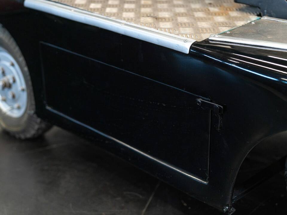 Bild 29/36 von Turrinelli Model AT9 Electric (1967)