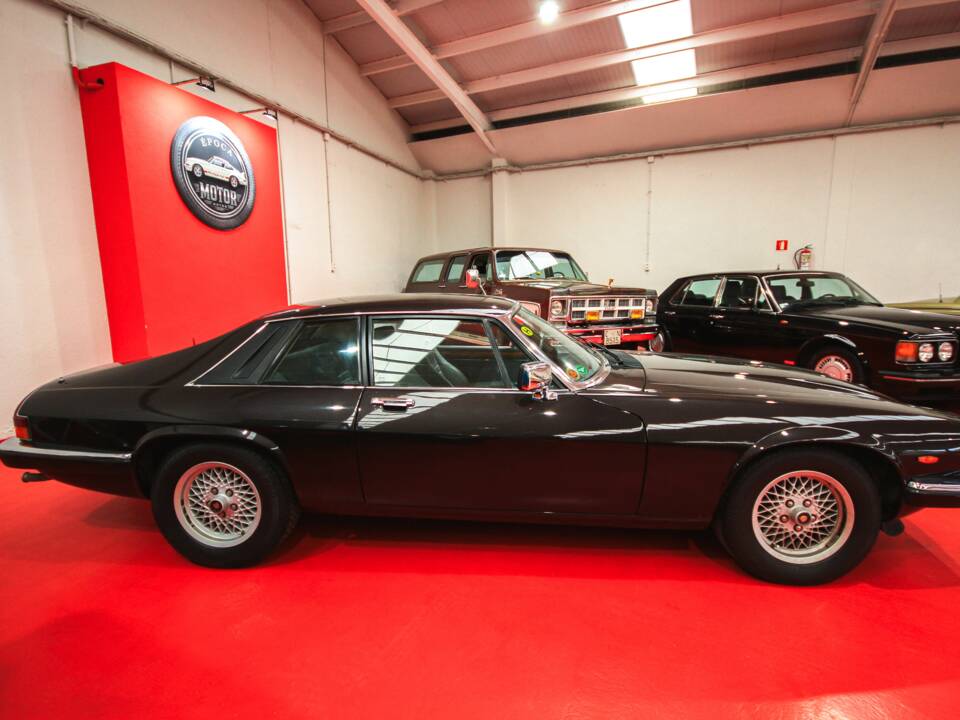 Image 8/16 of Jaguar XJ-S 3.6 (1988)