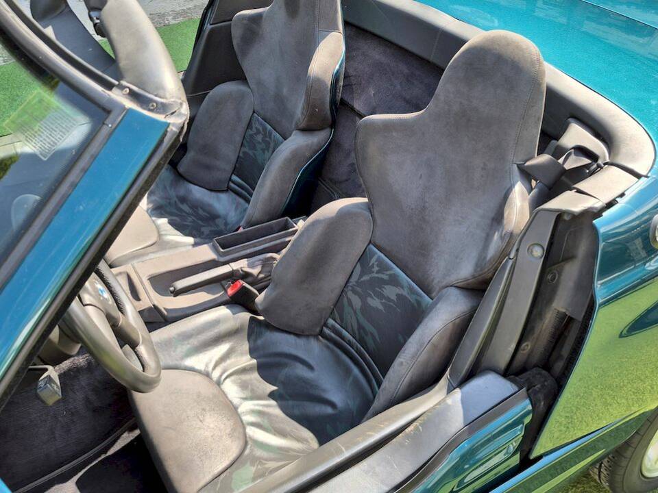Image 31/76 de BMW Z1 Roadster (1991)